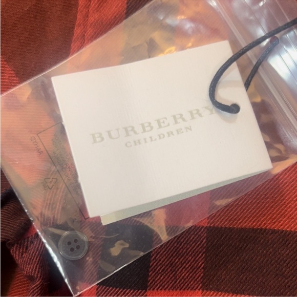 Burberry - Picture 5 of 7